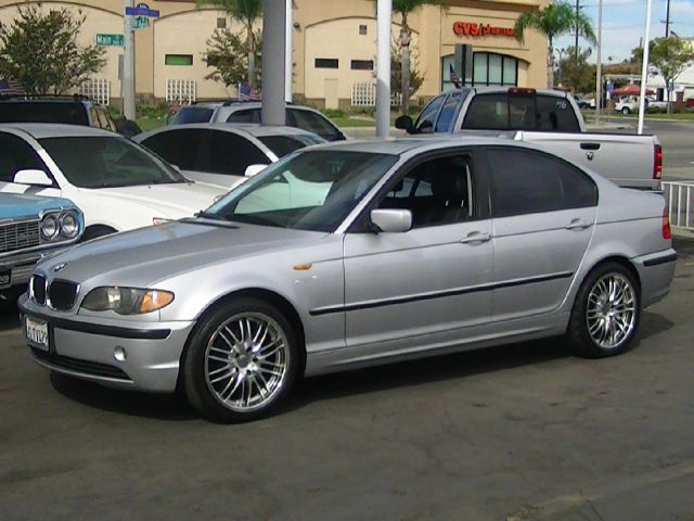 BMW 3 series 2005 photo 2