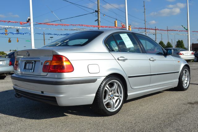 BMW 3 series 2005 photo 2