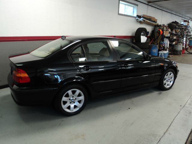 BMW 3 series 2005 photo 2