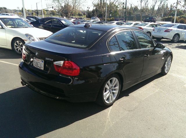 BMW 3 series SE CPE Sedan