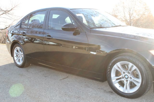 BMW 3 series SE Automatic 4X4 Beutiful Sedan