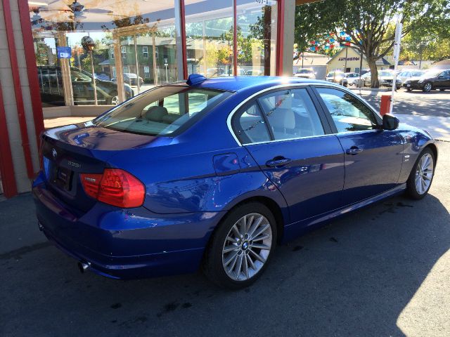 BMW 3 series 2009 photo 2