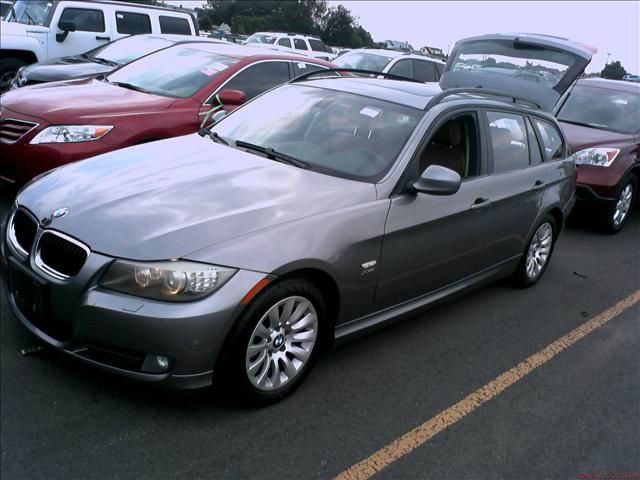 BMW 3 series SES Leather/moonroof Wagon