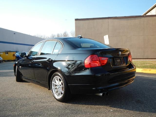 BMW 3 series 2010 photo 1