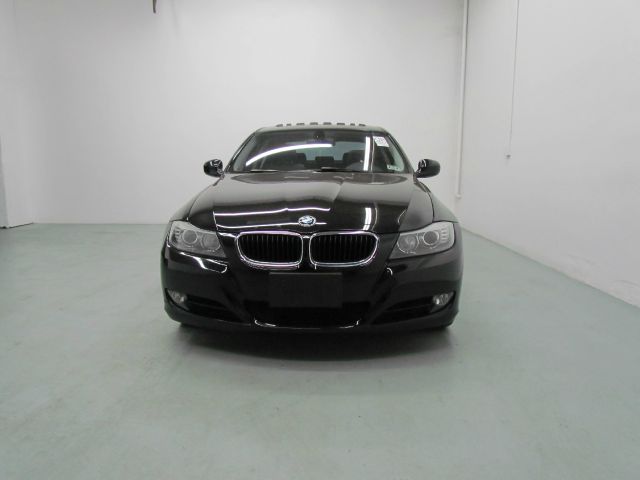 BMW 3 series 2010 photo 1