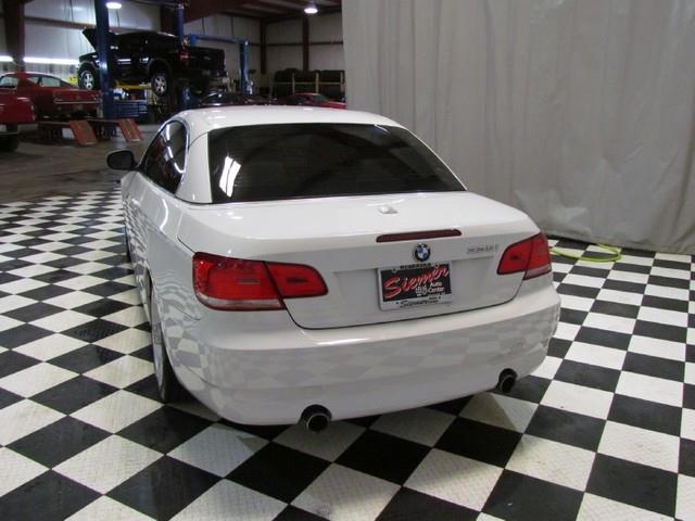 BMW 3 series 2010 photo 3
