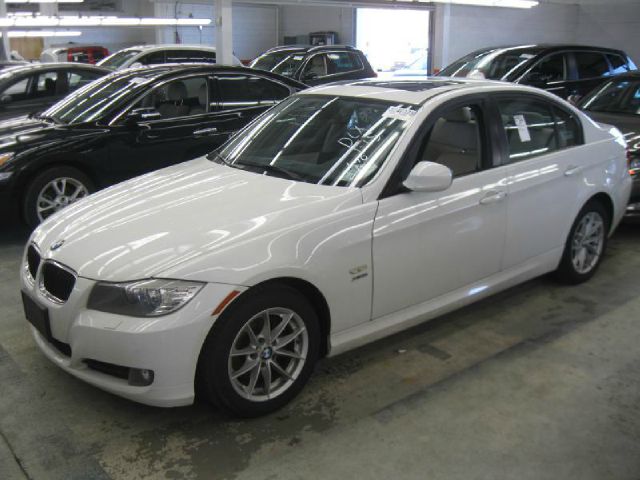 BMW 3 series 2010 photo 4