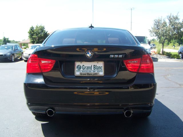 BMW 3 series 2011 photo 1