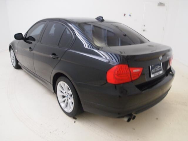 BMW 3 series 2011 photo 4