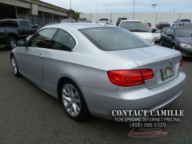BMW 3 series 2011 photo 1