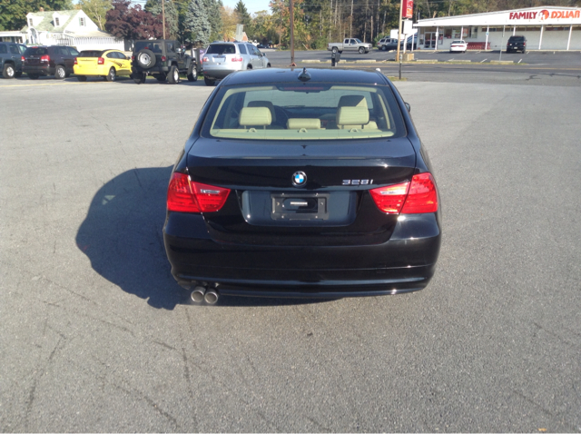 BMW 3 series 2011 photo 4
