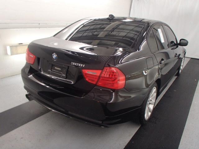 BMW 3 series 2011 photo 3