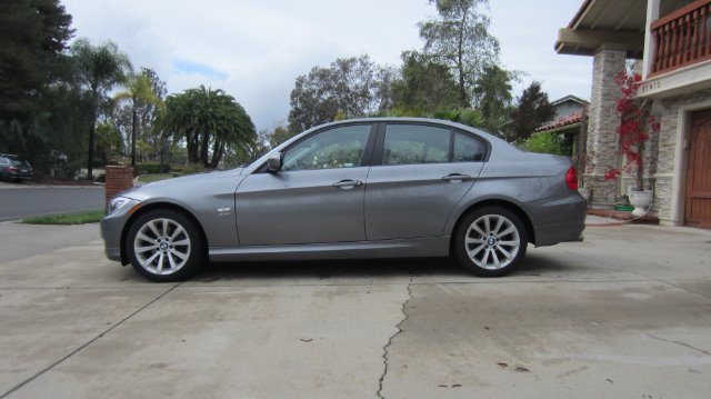 BMW 3 series 2011 photo 1