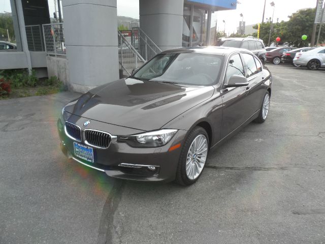 BMW 3 series 2012 photo 1