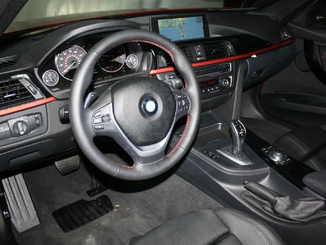 BMW 3 series 2013 photo 1