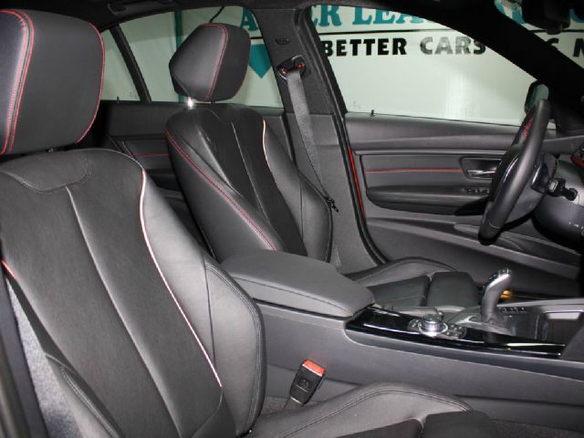 BMW 3 series 2013 photo 2