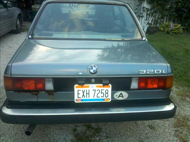 BMW 3 series 1982 photo 1