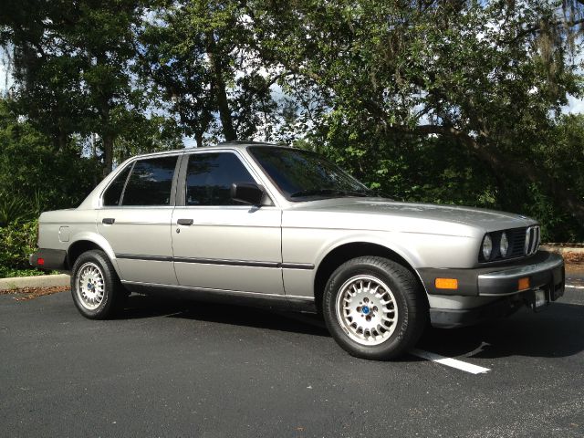 BMW 3 series 1985 photo 1