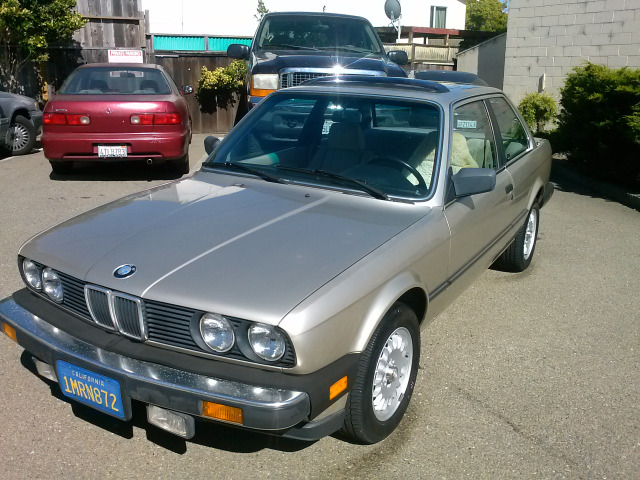 BMW 3 series 1985 photo 1