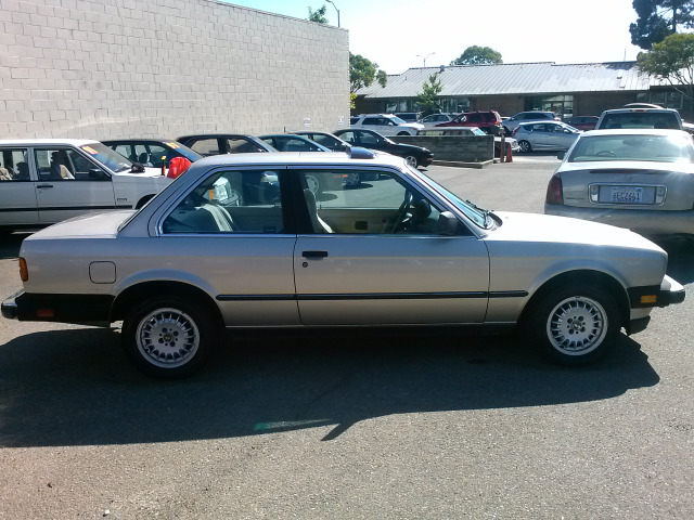 BMW 3 series 1985 photo 2