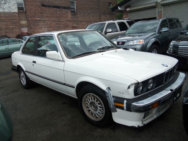 BMW 3 series 1987 photo 9