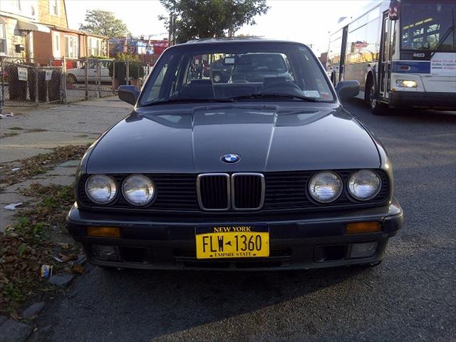 BMW 3 series 1990 photo 1
