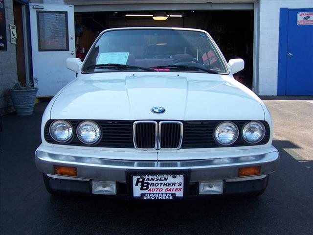 BMW 3 series 1990 photo 2