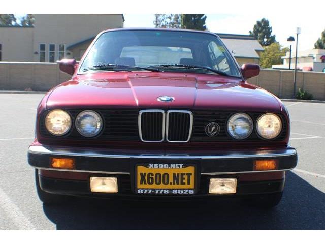 BMW 3 series 1990 photo 2