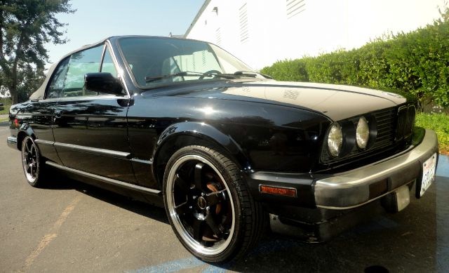 BMW 3 series 2WD Crew Cab 126.0 LT W/1lt Convertible