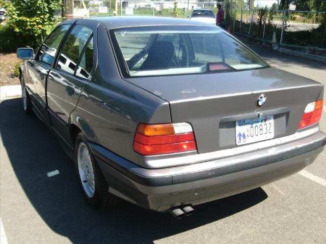 BMW 3 series 1992 photo 1