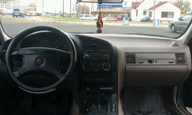 BMW 3 series 1993 photo 4