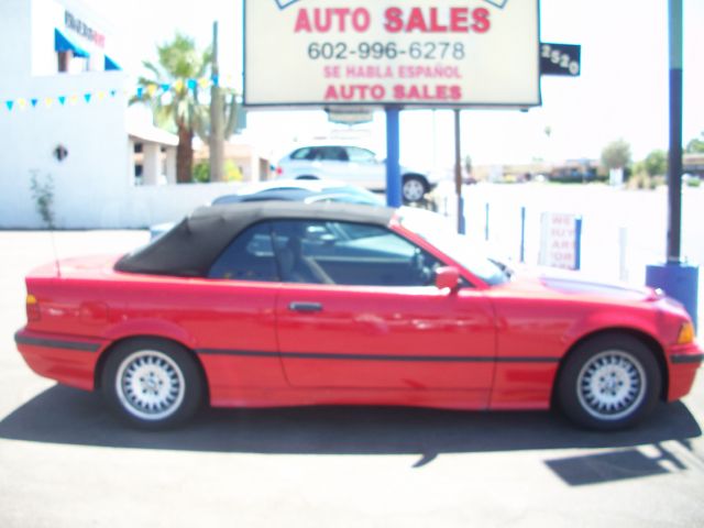 BMW 3 series 2WD Crew Cab 126.0 LT W/1lt Convertible
