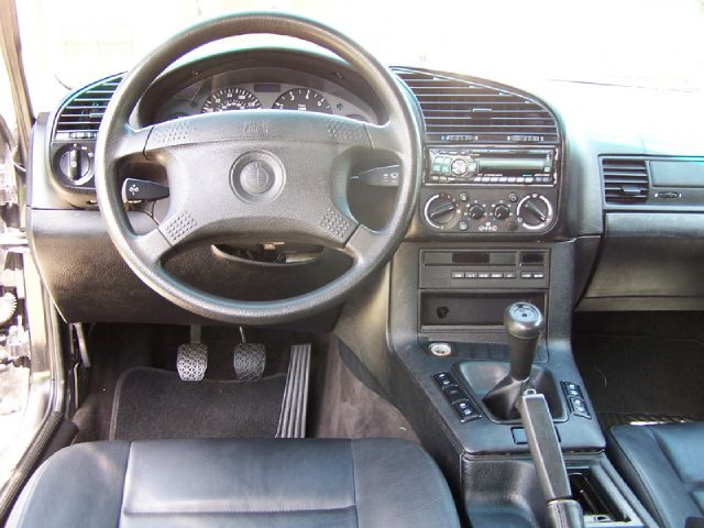 BMW 3 series LTZ Z71 4X4 Sedan