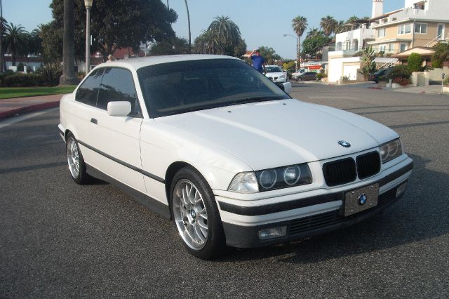 BMW 3 series 1994 photo 1