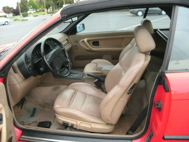 BMW 3 series 2WD Crew Cab 126.0 LT W/1lt Convertible