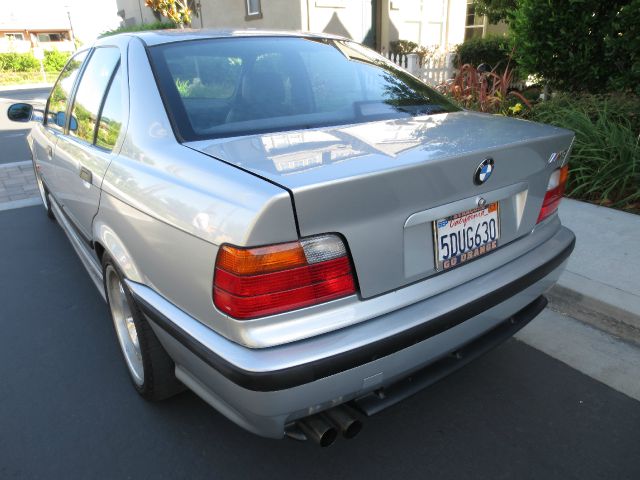 BMW 3 series 1997 photo 1