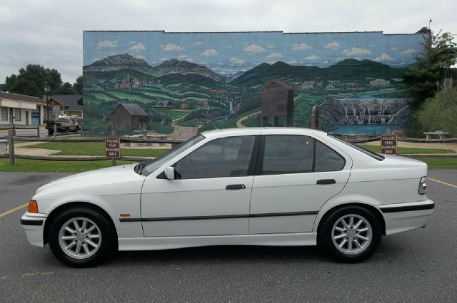 BMW 3 series 1997 photo 3
