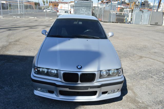 BMW 3 series 1998 photo 2