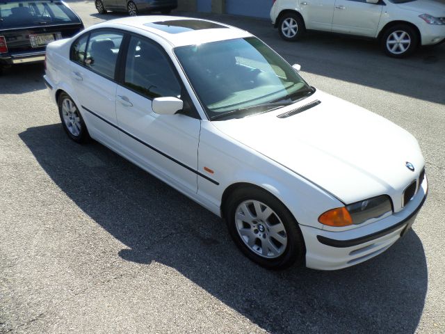 BMW 3 series 2.7L V6 Sedan