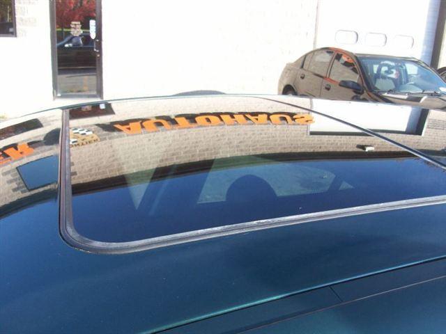 BMW 3 series Base Sport + Sedan