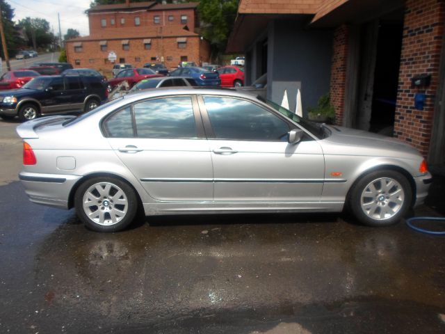 BMW 3 series 2000 photo 1