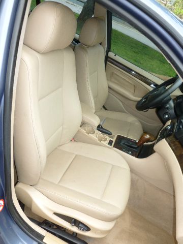 BMW 3 series 2.7L V6 Sedan