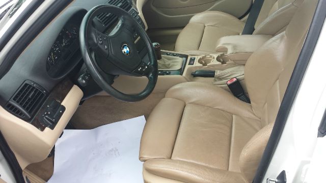 BMW 3 series 2.7L V6 Sedan