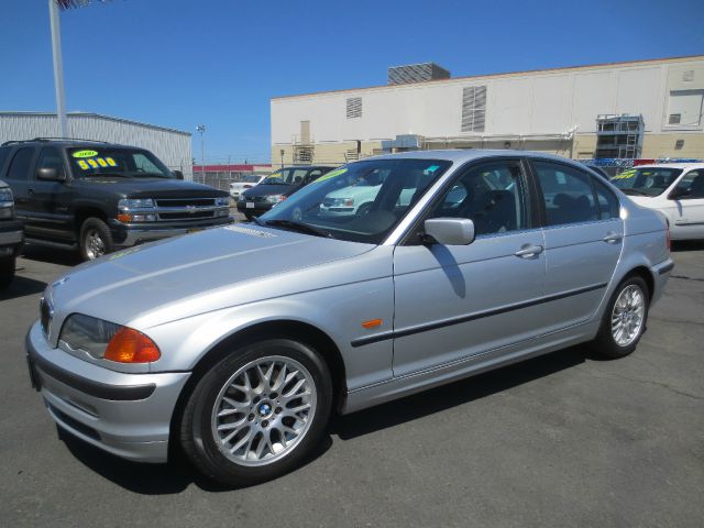 BMW 3 series 2000 photo 2