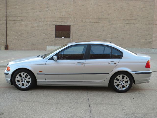 BMW 3 series 2.7L V6 Sedan