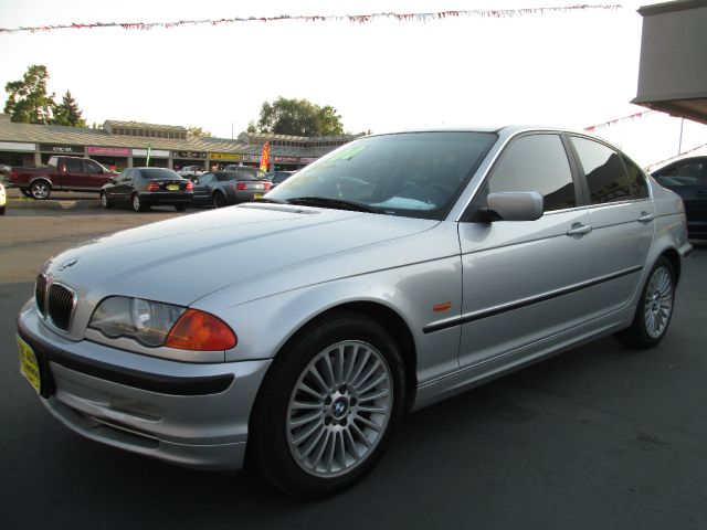 BMW 3 series 2001 photo 2