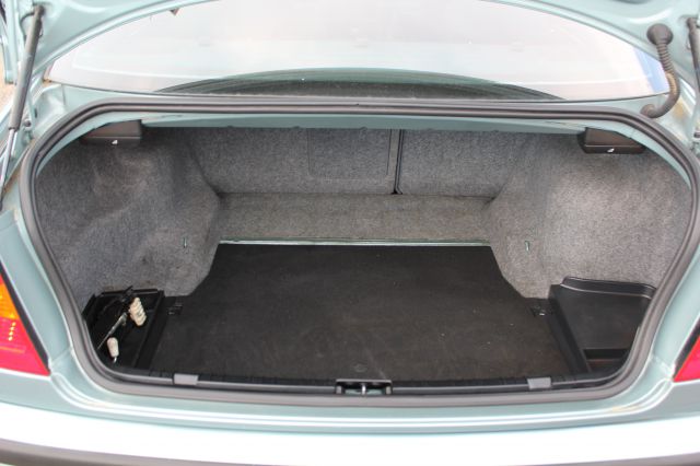 BMW 3 series 2002 photo 2