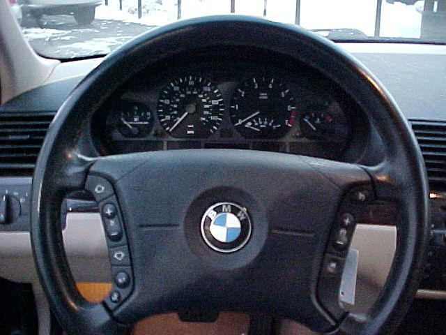 BMW 3 series 2002 photo 2