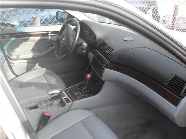 BMW 3 series 2002 photo 2