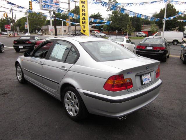 BMW 3 series 323i 4dr Sdn Sedan Sedan